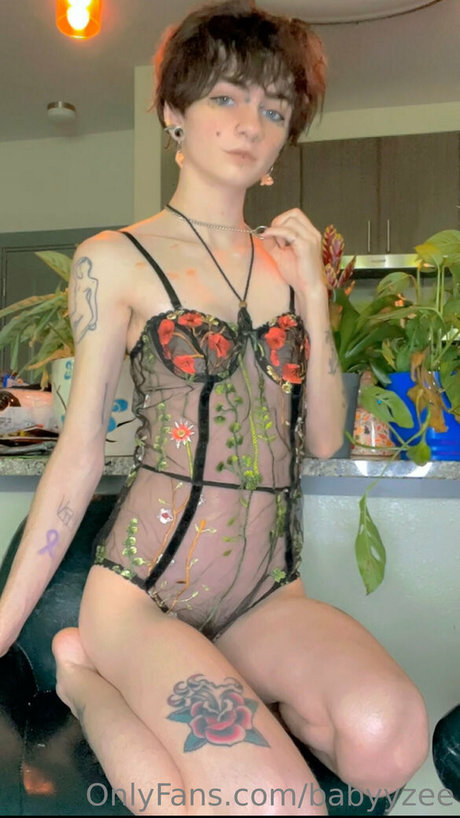 Babyyzee top sexy bilder