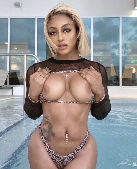 Bella La Femme xxx pornographische archiv