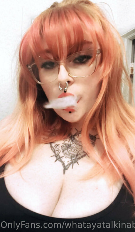 whatayatalkinabeet model nackten galerie