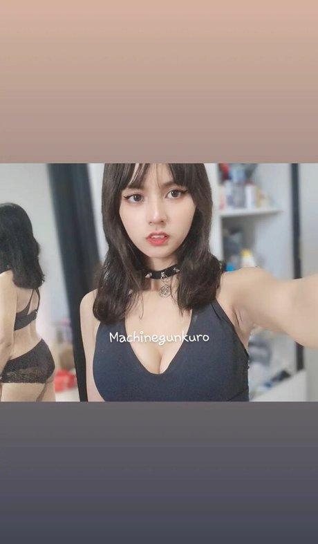 Kuro Emma top erwachsene bild