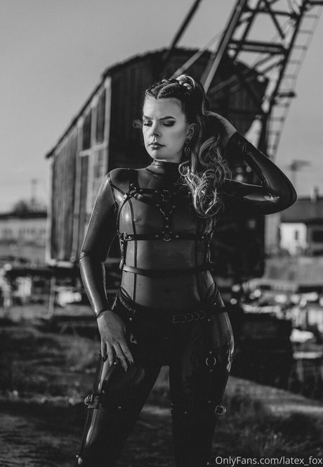 latex fox beste exklusive fotos