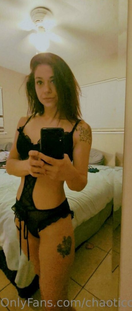 chaoticcontent kostenlose hübsche fotos