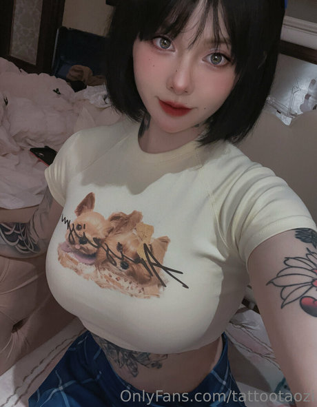 Tattoo Taozi hübsche nackt bild