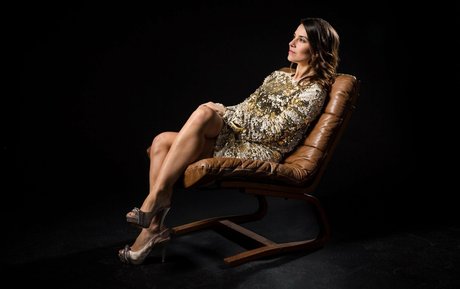 Fatma Mittler Solak freie hübsche fotos