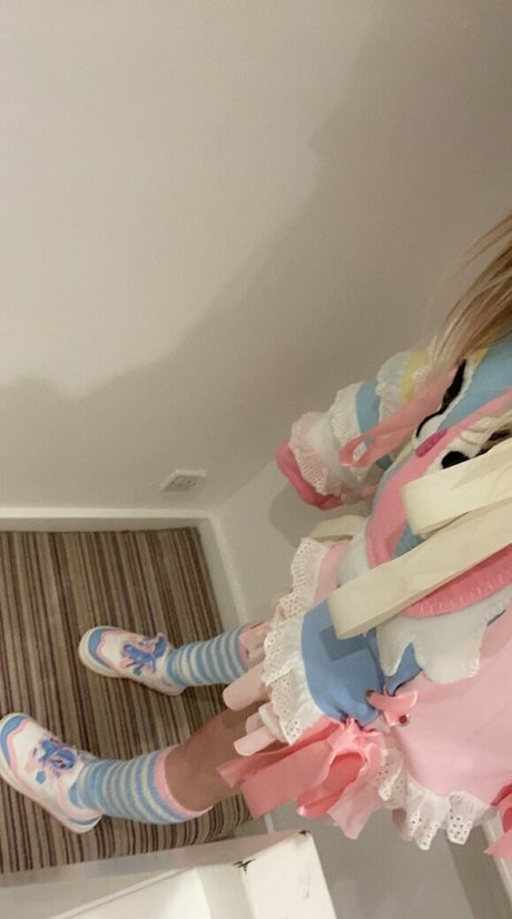 flugbegleiterin onlyfans schöne schöne galerie