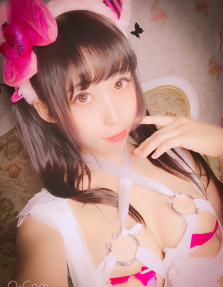 NazoEirian schauspielerin hübsche archiv