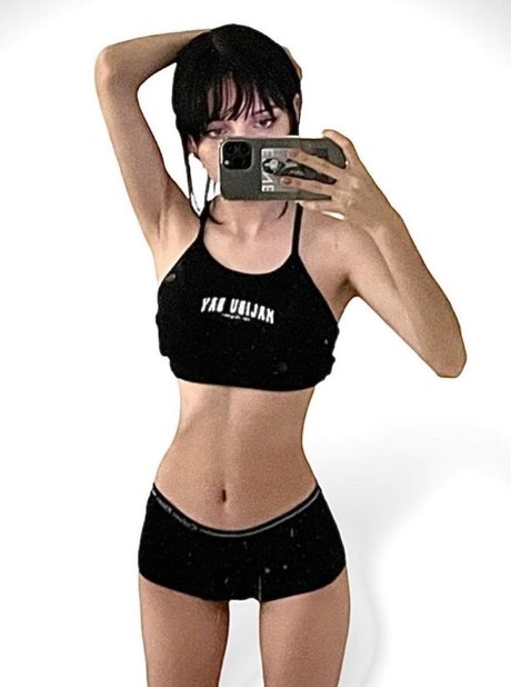 Valerya Salinas schauspielerin sex bild