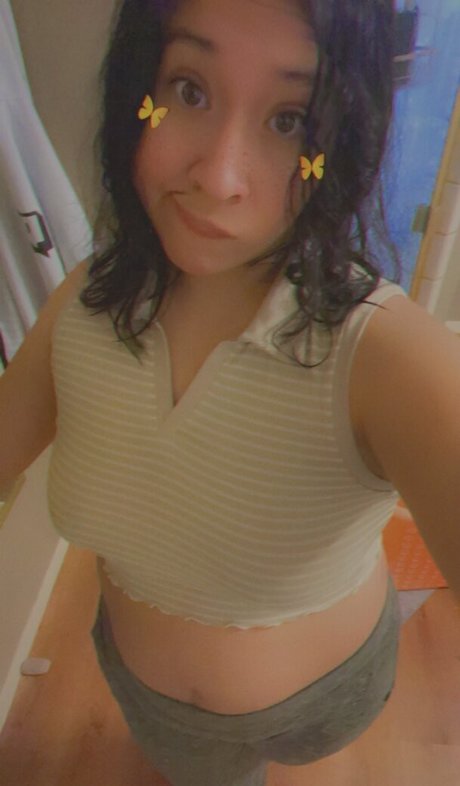 GoldnPersephone nackt akt archiv