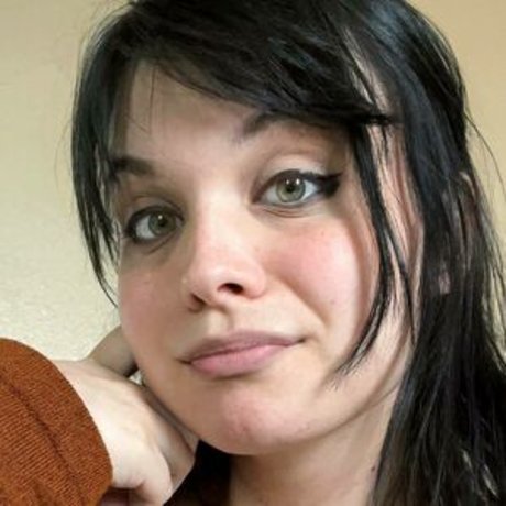 JuliaThongg heiße nackte archiv