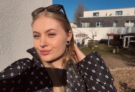 blonde teen onlyfans porno beste archiv