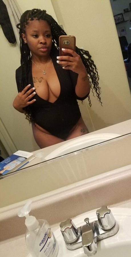 daribaby schauspielerin nackte galerien