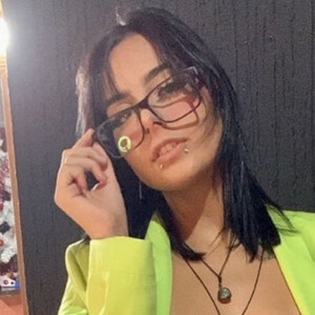 Lais Rodrigues model kunst galerie