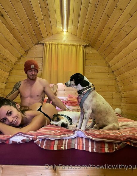 aus onlyfans nackt erwachsene bilder