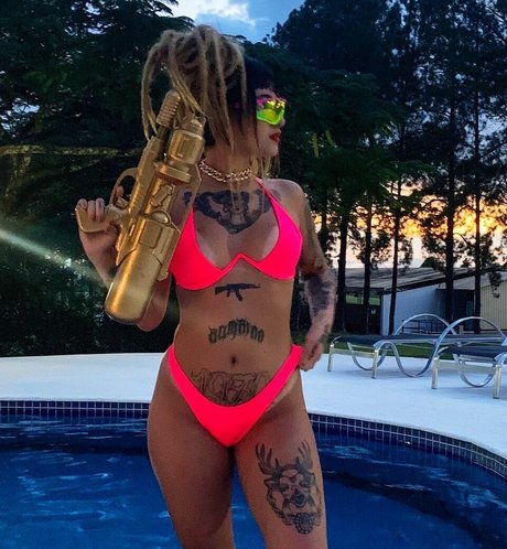 Isa Lopes hd pornografische foto