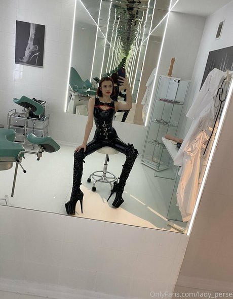 Lady Perse erotische porno archiv