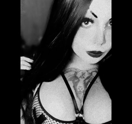 Fernanda Profana erotische freie galerie