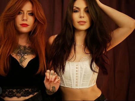 Ciny looney nacktheit erwachsene fotos