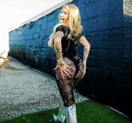 Tay Money beste sexy bild