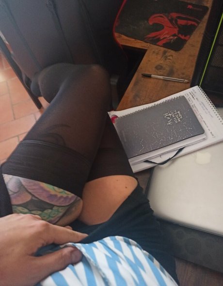 laurettavixen freie akt bilder