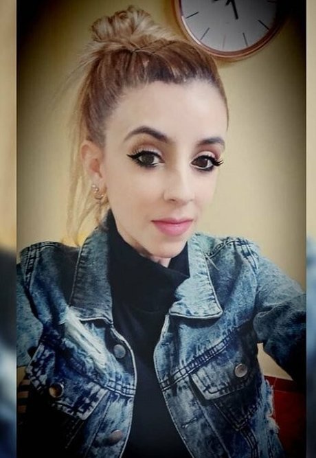 thedevilhot model exklusive fotos