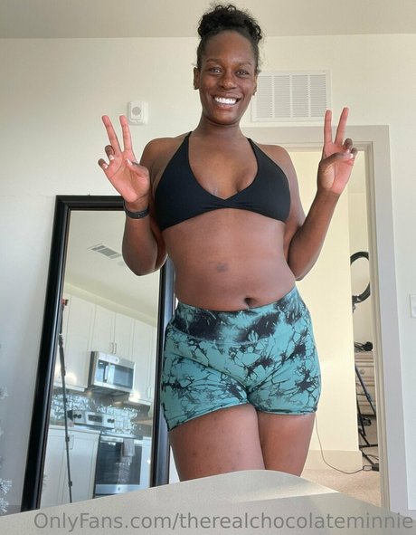 therealchocolateminnie model nackte bilder