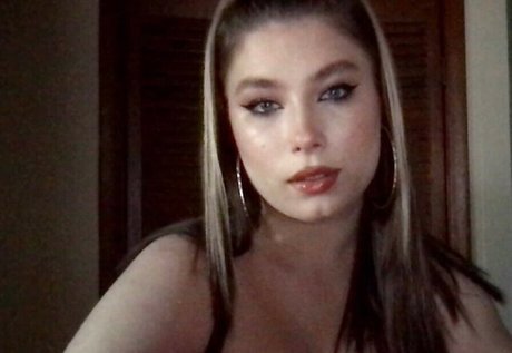 rejectedhannah erwachsene nacktheit bild