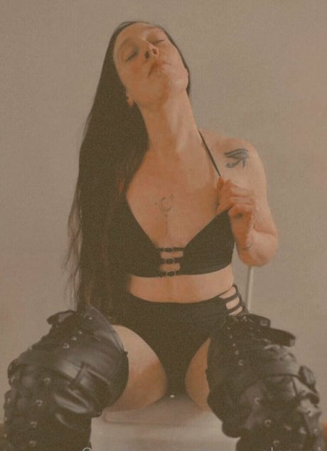 bossbitch eleanor hübsche xxx galerien