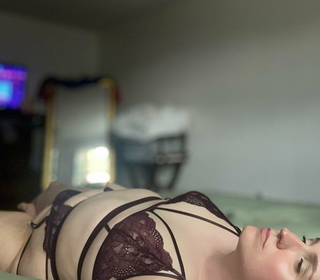 mikaelaistired schöne nackte bilder