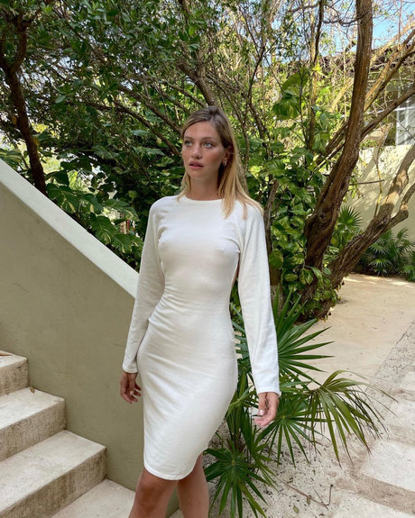 Marine Dauchez erwachsene akt galerien