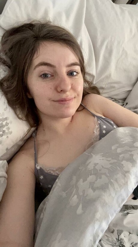 Averytinyleaf erwachsene schöne foto