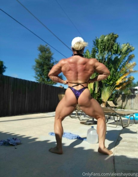 aleeshayoung hübsche nackt fotos