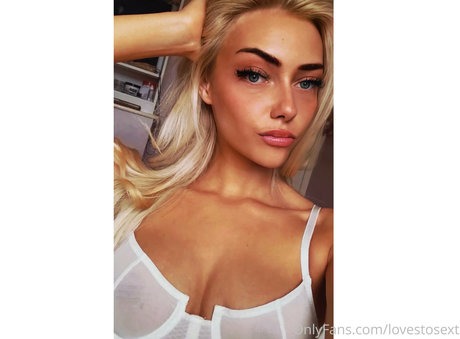 dunkle brustwarzen onlyfans hübsche nette bild