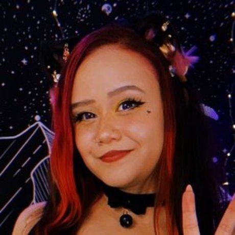 BassKitten nackt exklusive bild