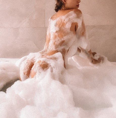 euyaz nackt pornostar galerie