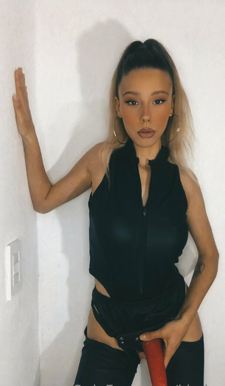 gothic-mädchen-onlyfans porno xxx foto