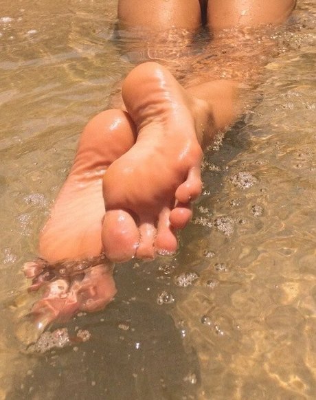 pretty evelyn hübsche erotische bilder