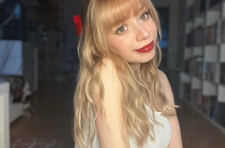 asiatische studentin onlyfans kostenlose schöne fotos