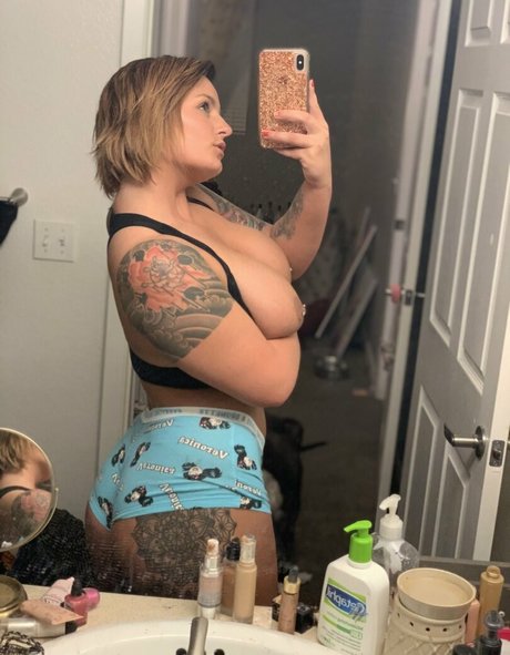 theinkedbunnie schauspielerin pornografische galerien