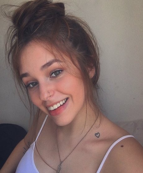 behaarte achseln onlyfans erwachsene kunst galerien