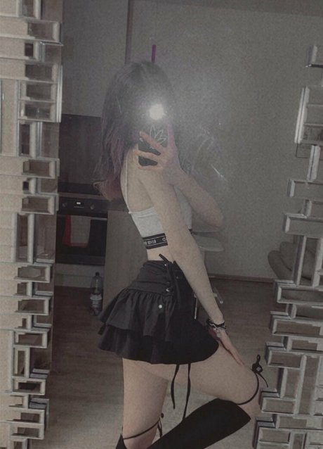 Princes Aoki nackt erotische foto