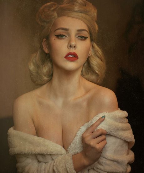 Alina Rin perfekte erotische bilder