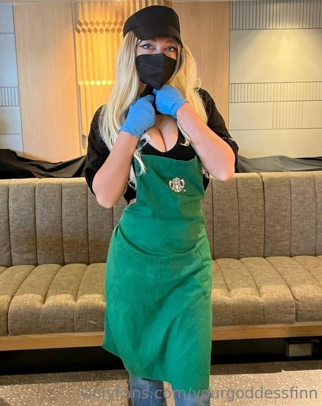 yourgoddessfinn schauspielerin fotos