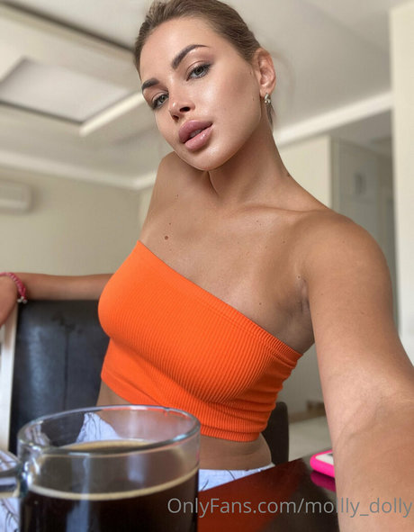 mollly dolly porno hd fotos