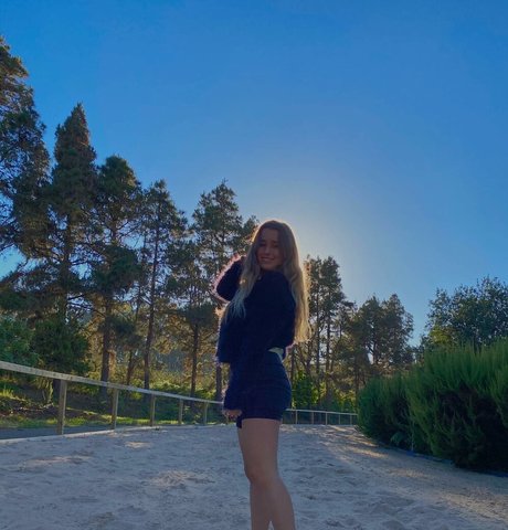 Julia Gomez xxx nackte galerie