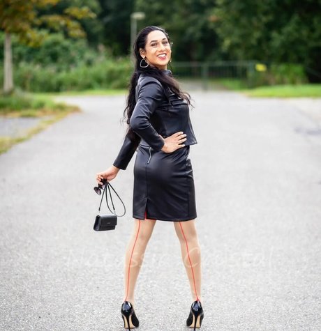 Natassia Crystal sexy akt foto