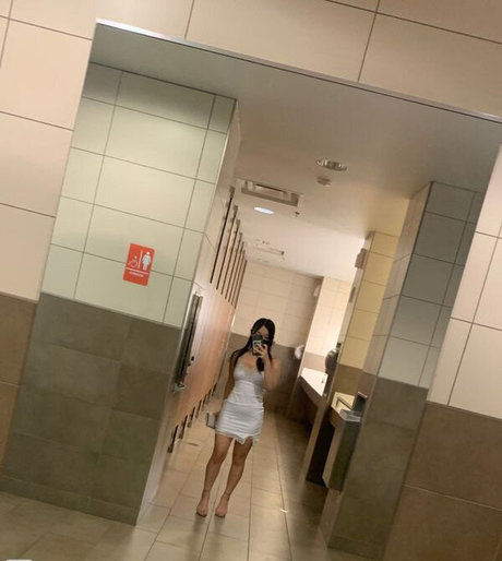 Jess kim model akt bild