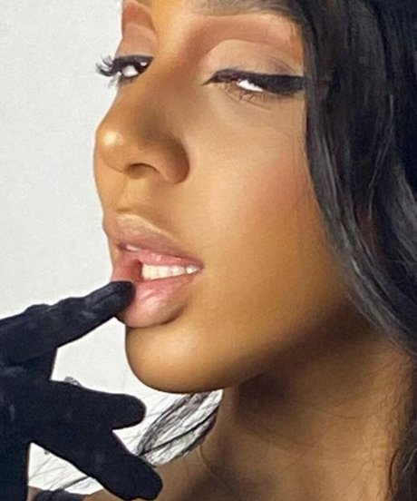 Alisha Kone freie pornographische galerie