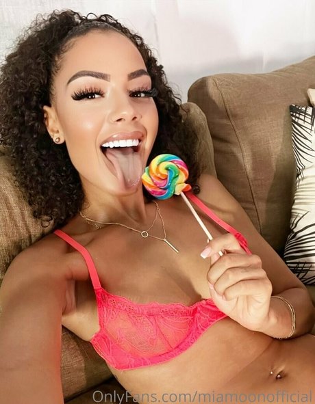 asiatische studentin onlyfans sexy schöne fotos