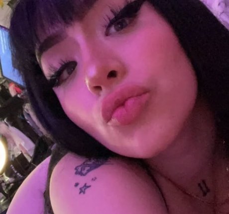 crystallxhub sexy pornostar bilder