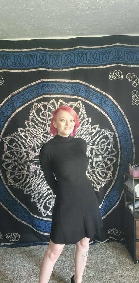 tatteasefree schauspielerin exklusive bild